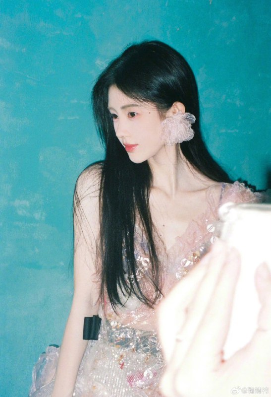 鞠婧祎 [LNG加油]#鞠婧祎姜黎非#【看评论[来]】橘子们早上好～继续多多给小祎👍一👍👌🏻～网页链接via 鞠婧祎网宣组的微博